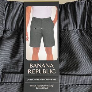 Banana Republic Comfort Flat Front Shorts Men's Size 32/S